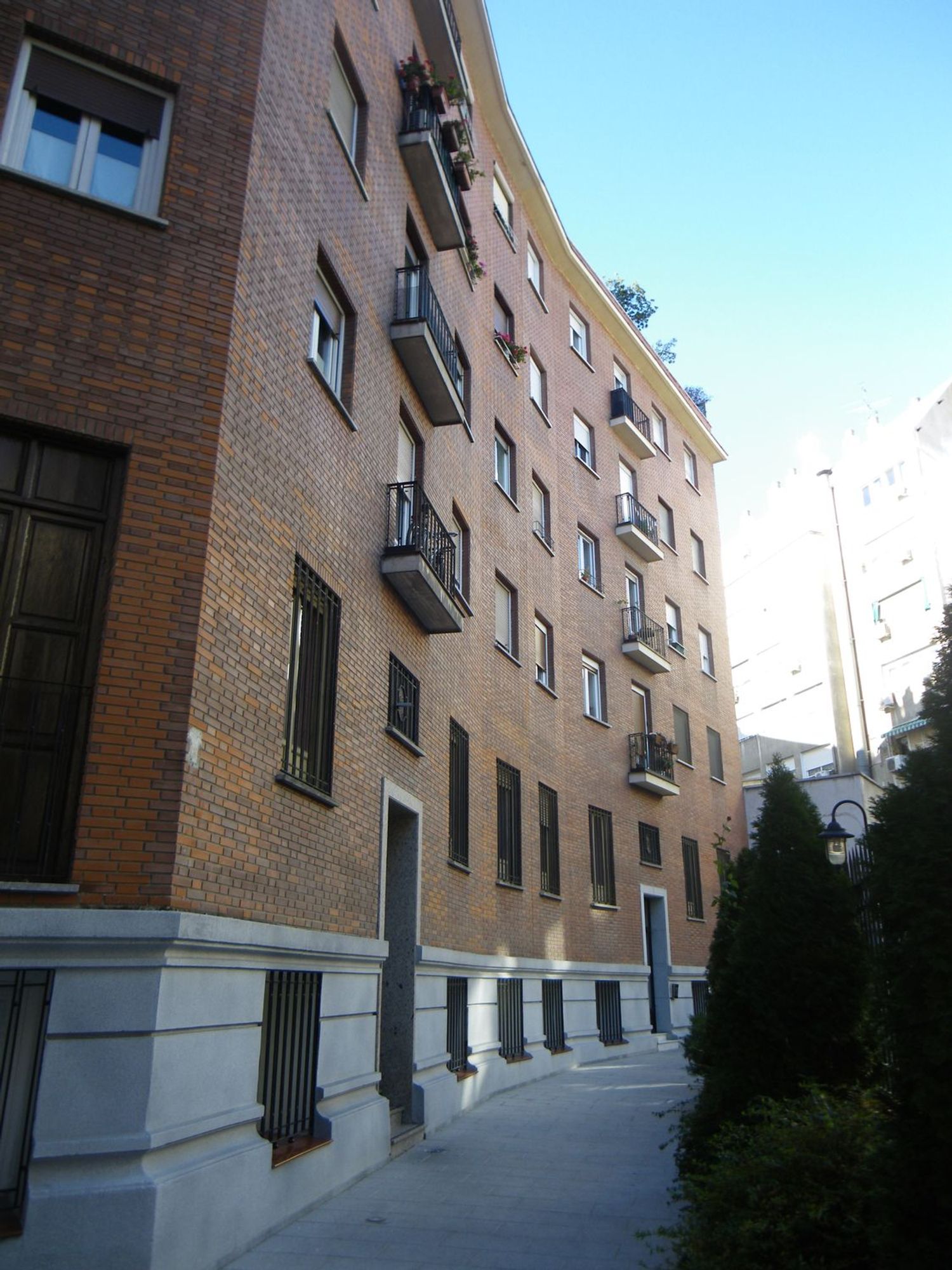 Estudio en calle de Alcántara, 69 - Foto 2