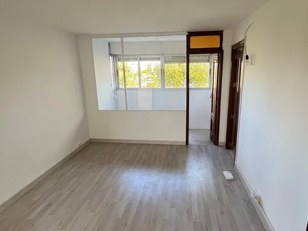 Alquiler de piso en Calle de Albaida, 44