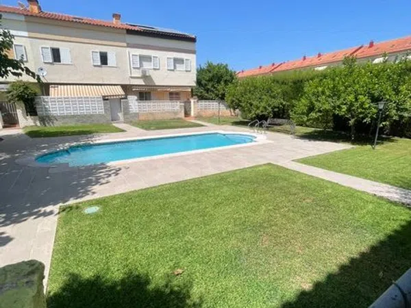 Chalet adosado en Plaza la estación, 7, Zona Pueblo, Zona Pueblo - Foto 1