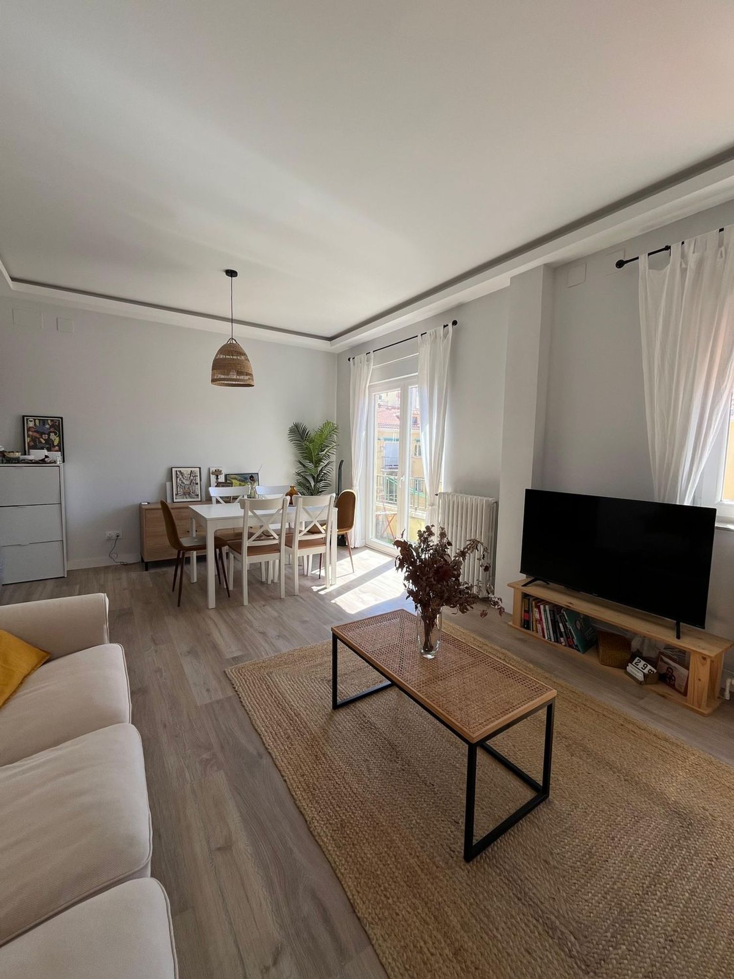 Piso en calle de Julián Besteiro, 15 - Foto 1