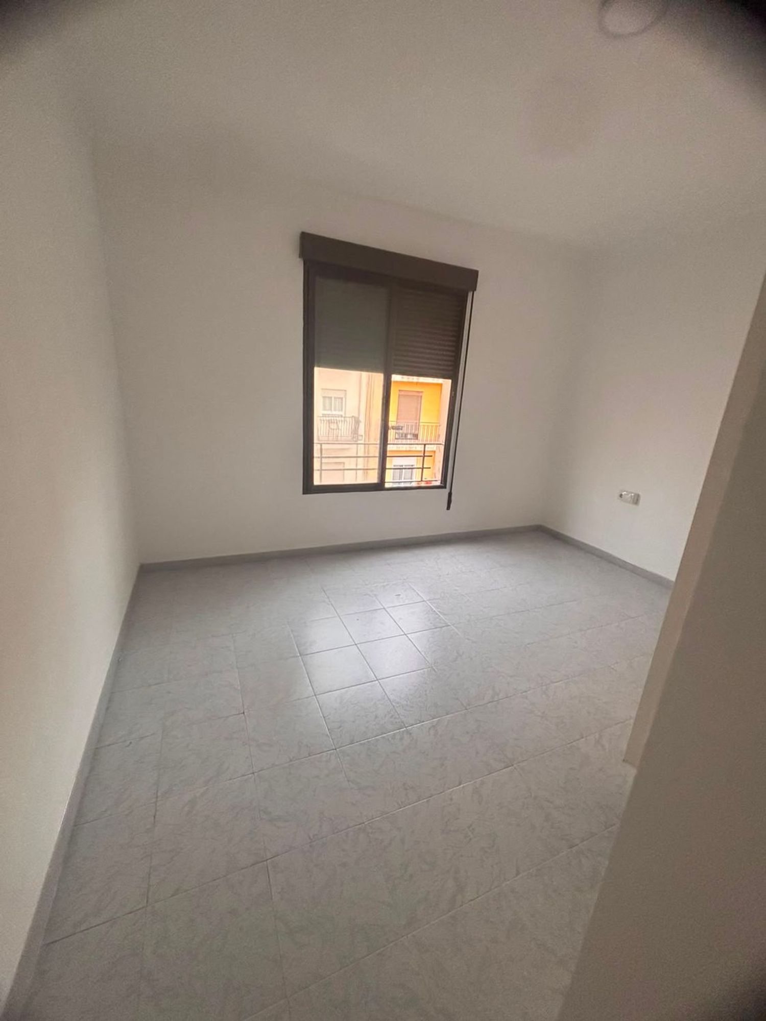 Piso en Calle de Jacinto Benavente, Zona Ensanche-Parque oeste - Foto 12