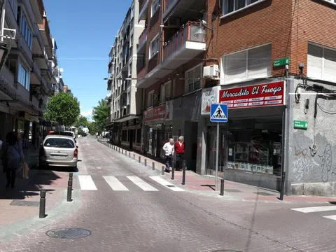 Piso en calle de Isabel Rosillo, 20