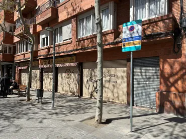 Local comercial en  Carrer d'Àngel Guimerà 20 - Foto 1