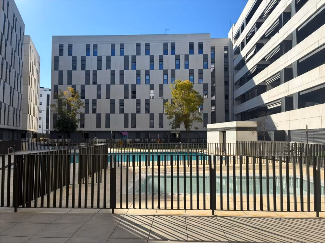 Piso en  Calle Escritora Carmen Laforet 3 - Foto 7