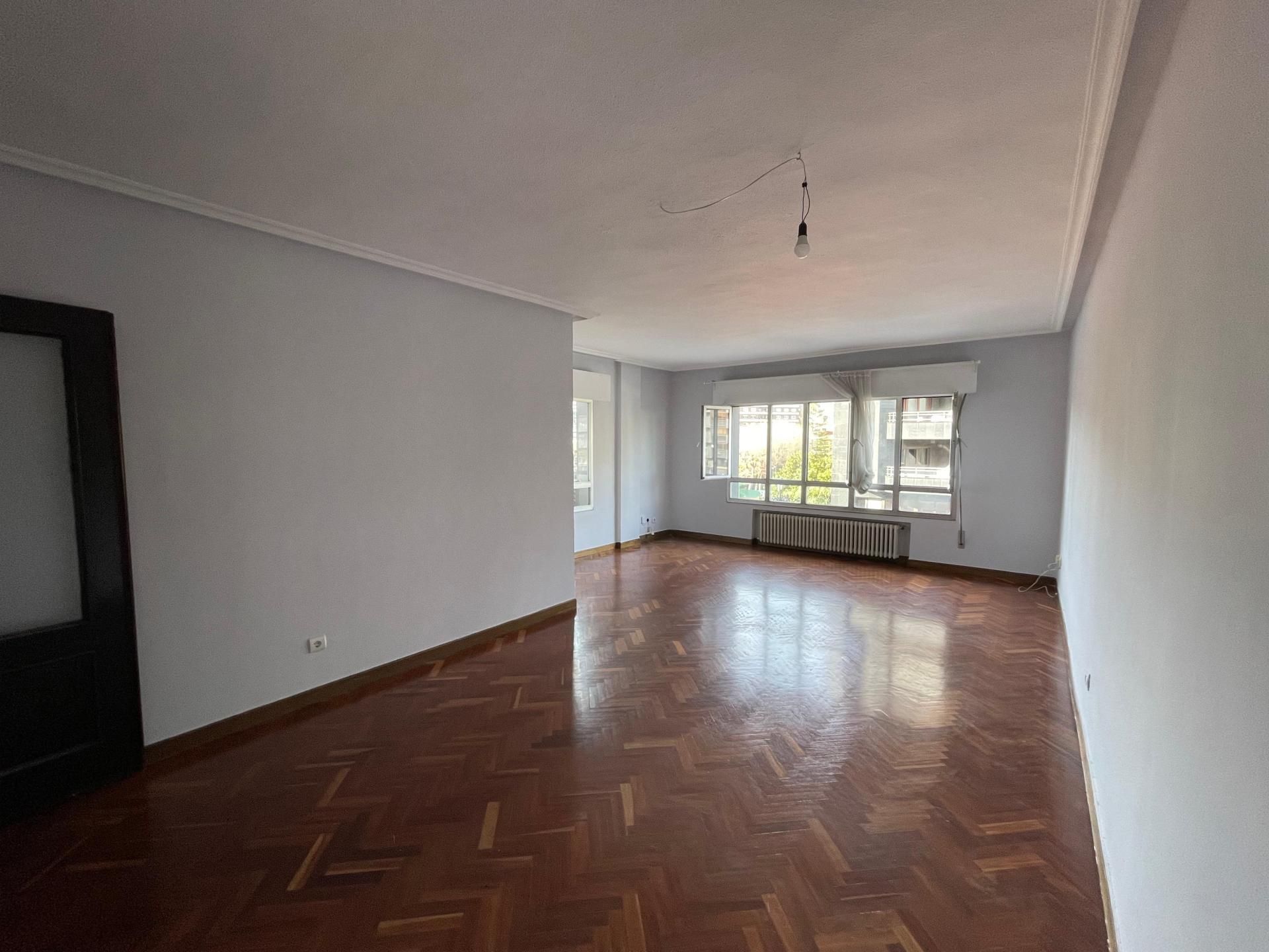 Piso en  Calle Telesforo Cuevas 1 - Foto 2