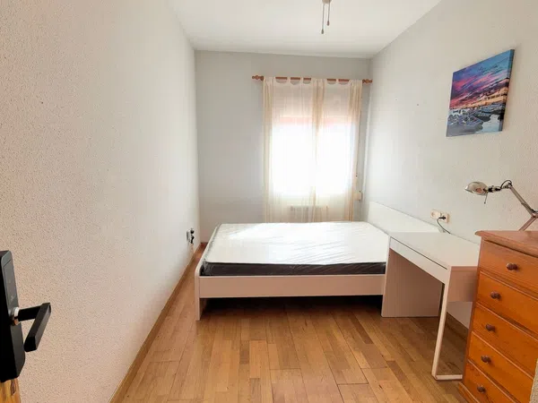 Piso en calle Zabaleta, 3