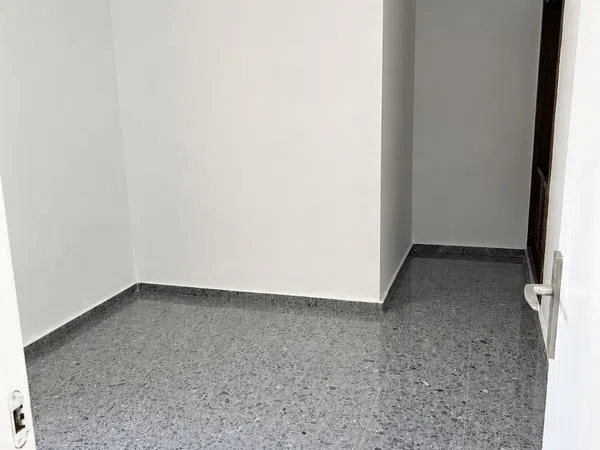 Estudio en Calle de Vilaragut, 4 - Foto 3