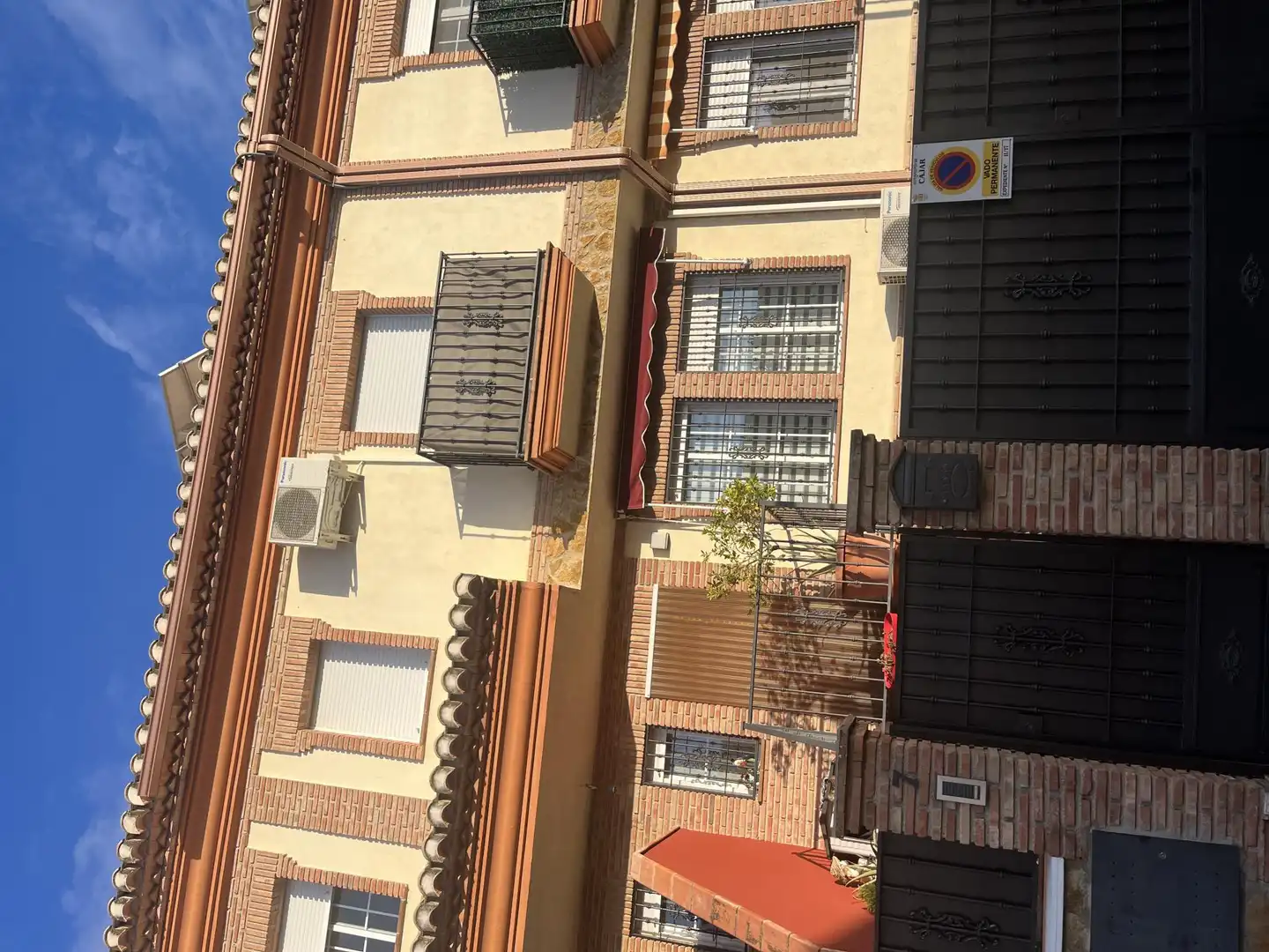 Casa adosada en  Calle Lopez Mezquita 5 - Foto 2