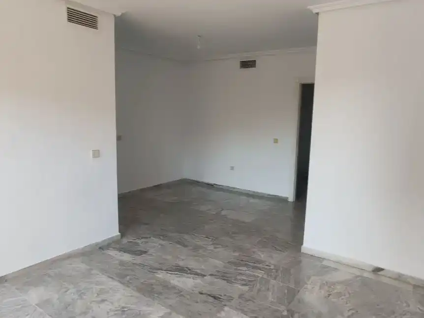 Piso en  Calle Cueva de Menga 3 - Foto 5