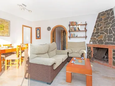 Chalet en  Carrer de l'Alt Camp 1 - Foto 11