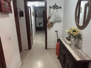 Piso en Avda. Almogávares - Foto 4