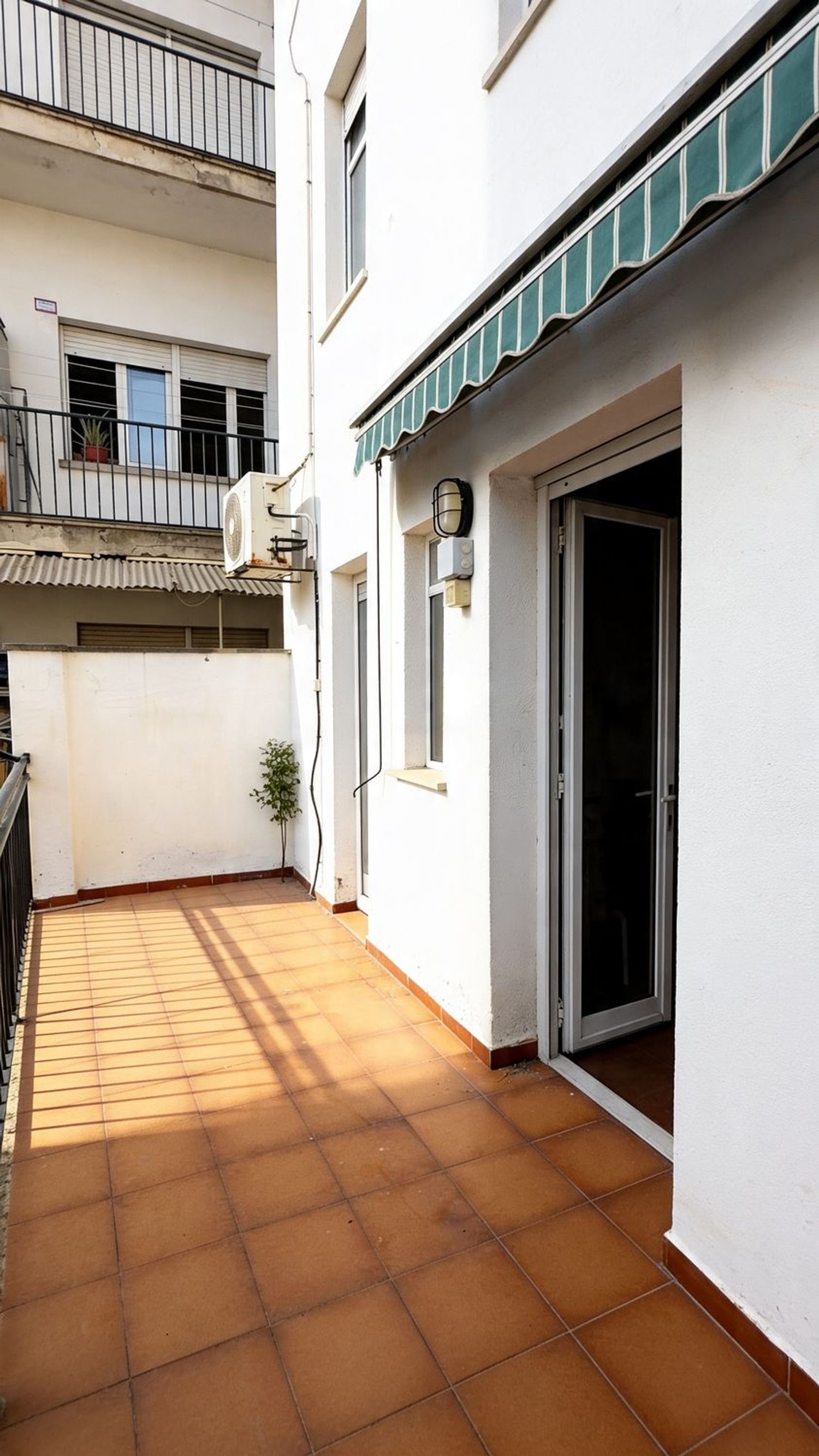 Chalet adosado en Manlleu - Foto 12