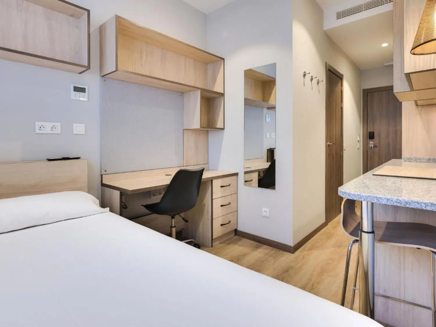 Estudio en calle Juan Gris, 9 - Foto 1