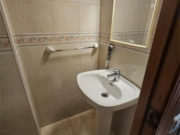 Piso en  Carrer Germanes Torrell 18 - Foto 11