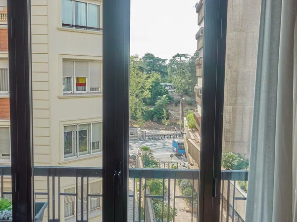 Piso en calle de Antonio Acuña, 25