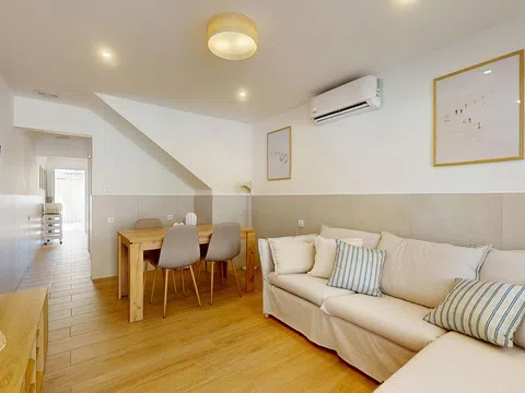 Chalet pareado en calle Novelda, 6