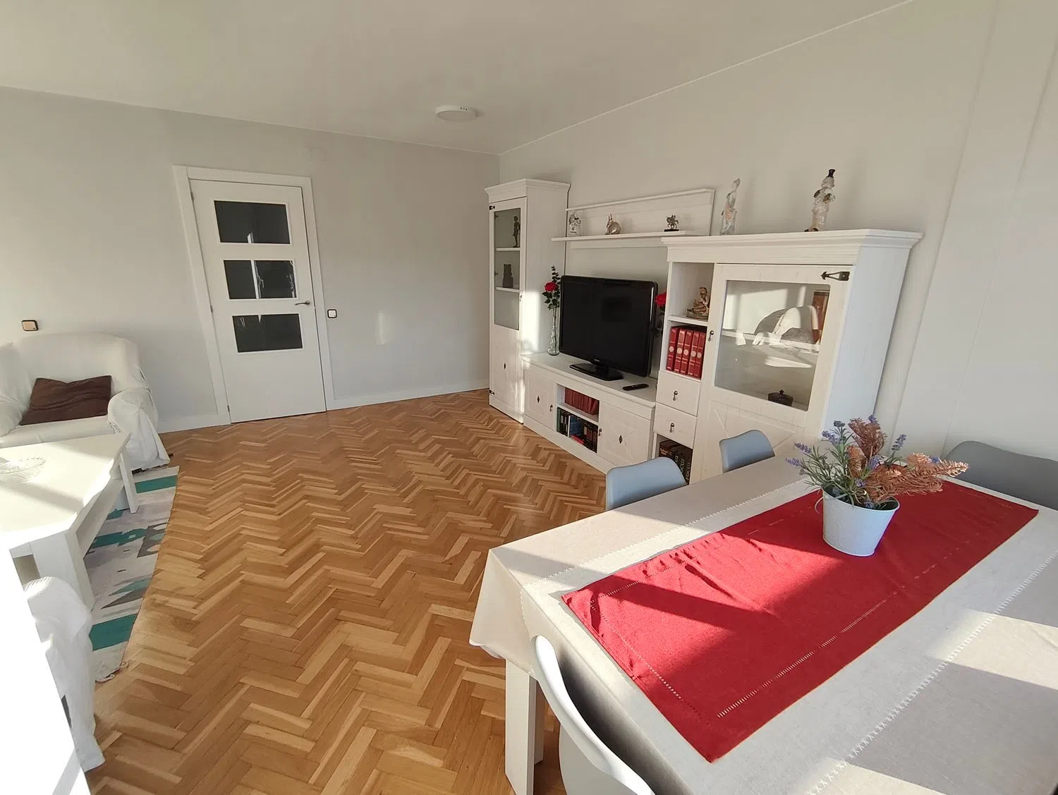 Piso en avenida Meridiana, 324 - Foto 1