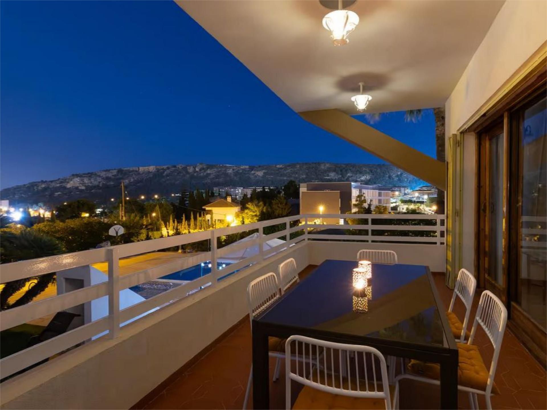 Chalet en  Calle de los Hermanos Álvarez Quintero 14 - Foto 14