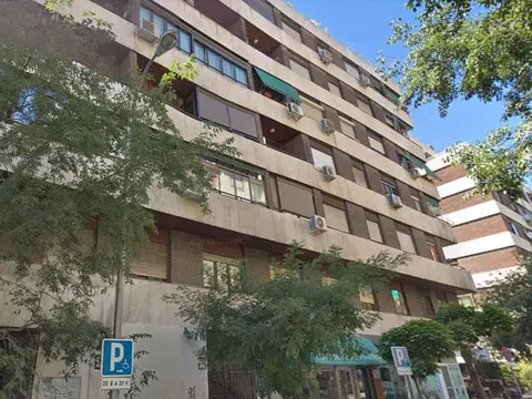 Piso en calle de Andres Mellado, 33