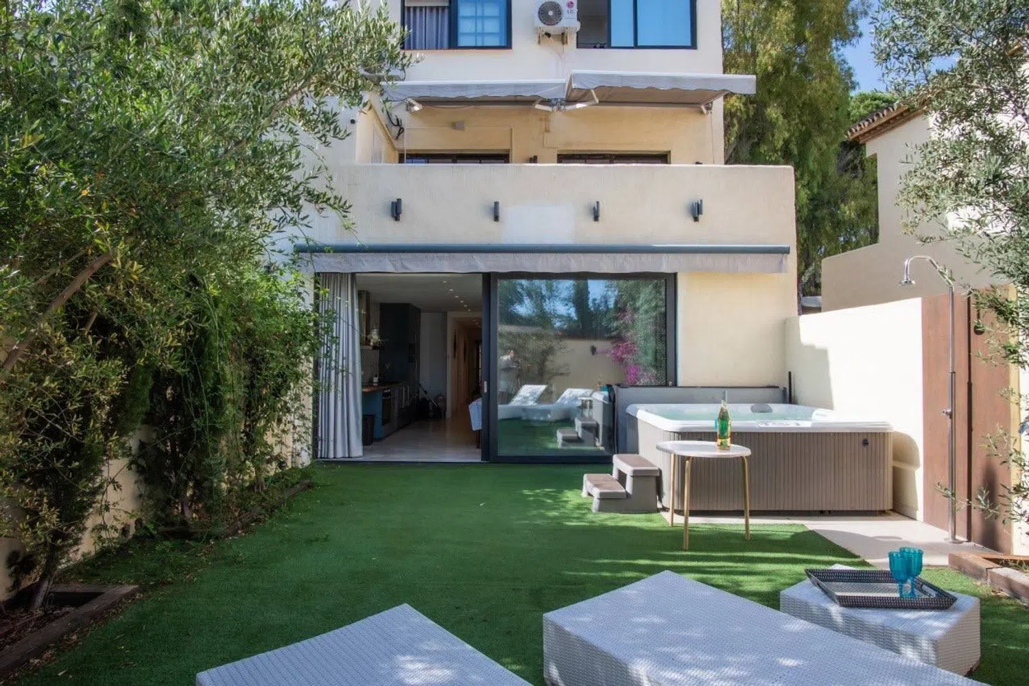 Chalet adosado en Urbanización Los Pinos de Aloha, 6 - Foto 4