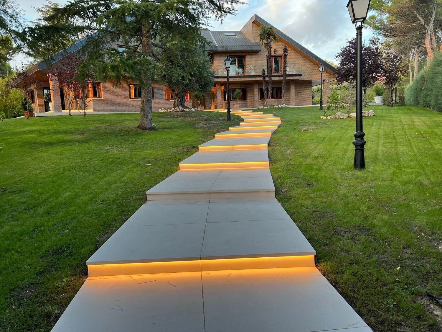 Casa independiente en Las Lomas - Foto 1