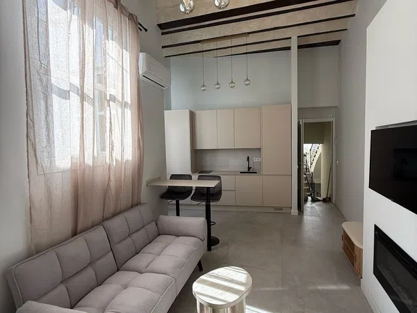 Piso en calle Rodrigo de Triana, 41 - Foto 1