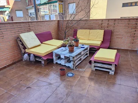 Piso en plaza de Fernando Vi, 7