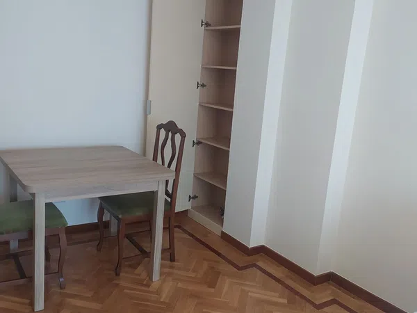 Piso en Capuchinos-Glorieta-C. Jardín - Foto 4