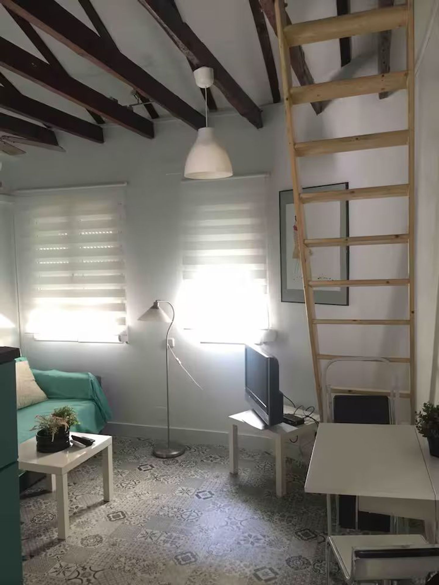 Estudio en calle del Bastero, 17 - Foto 1