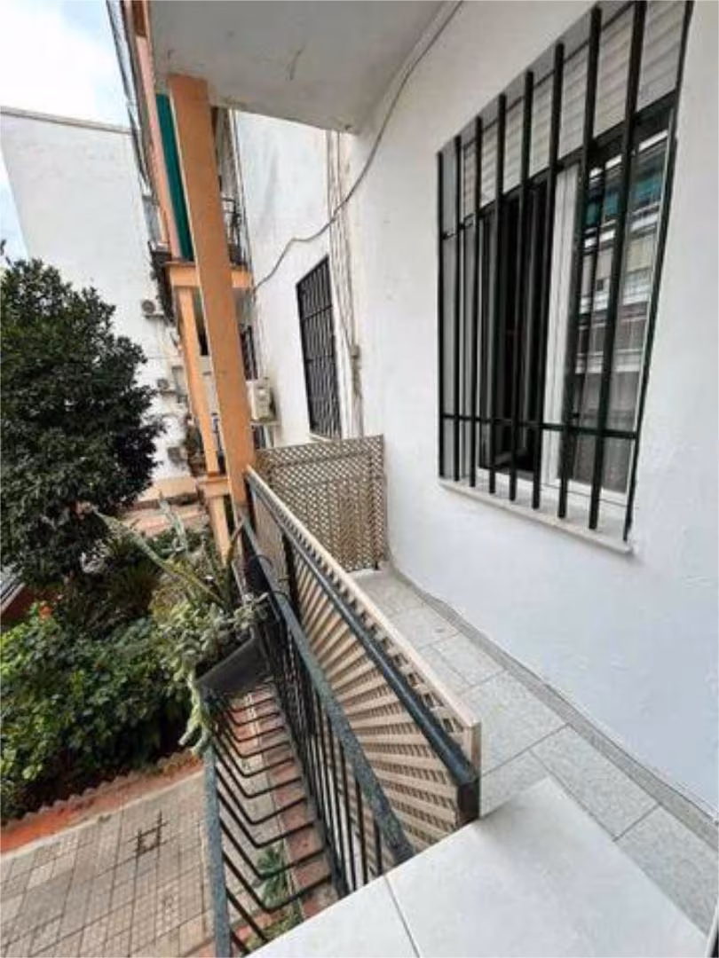 Piso en Ciudad Jardín - Foto 8