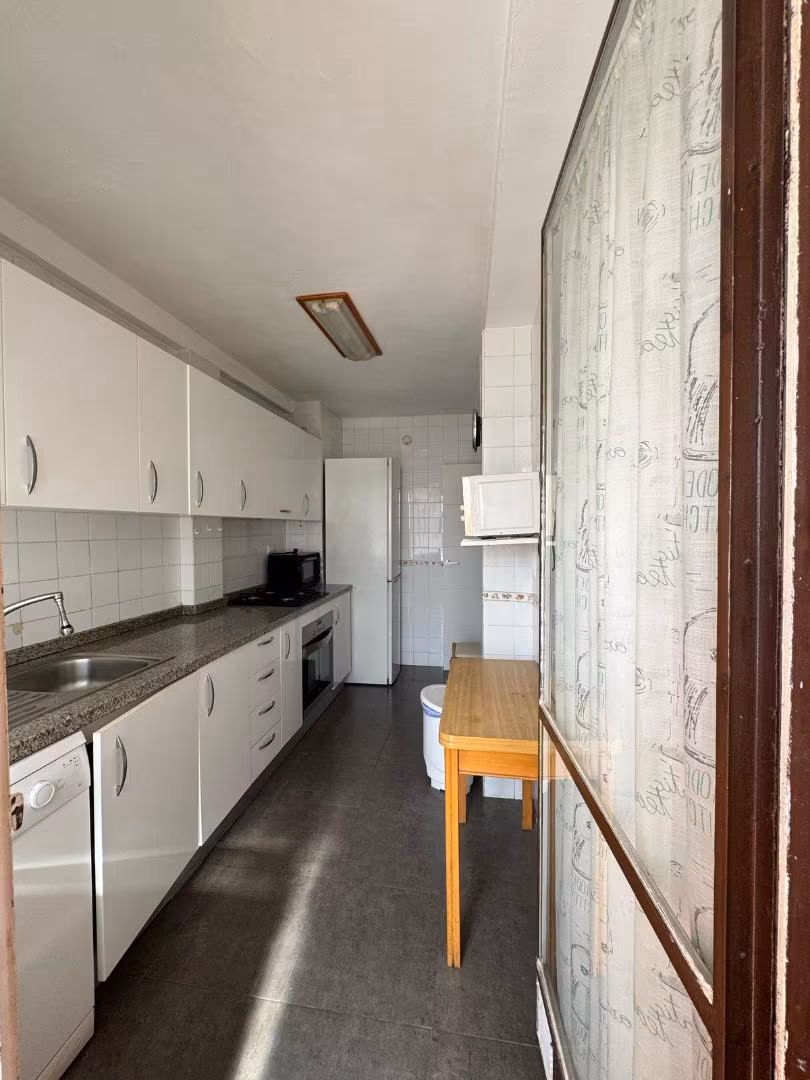 Piso en  Calle Montero Ríos 91 - Foto 3