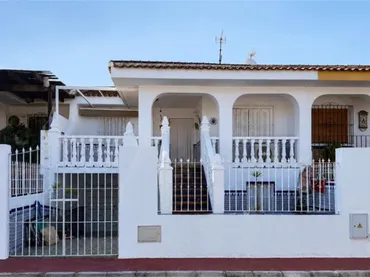Casa adosada en Urbanizacion cotomar - Foto 2