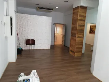 Local comercial en  Carrer del Nord 128 - Foto 2