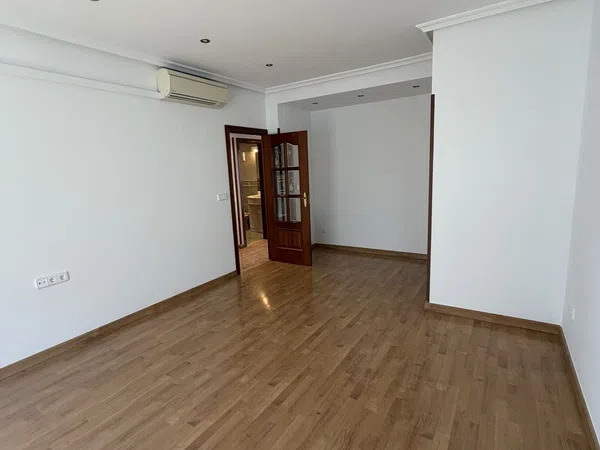 Piso en calle Nápoles, 10 - Foto 3