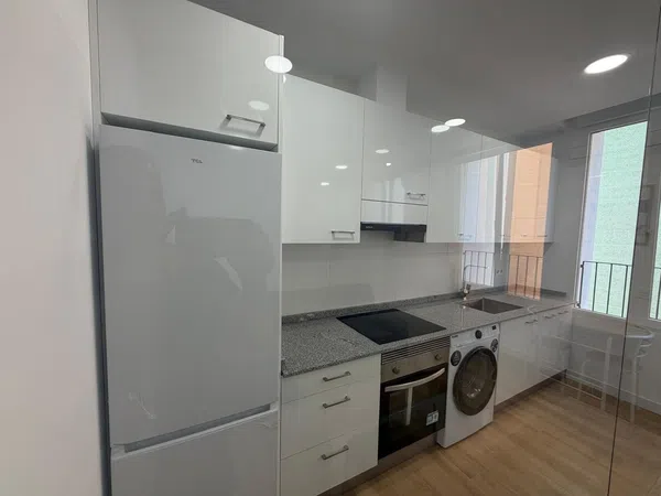 Estudio en Avenida de Víctor Gallego, 20, Ensanche, Ensanche - Foto 1