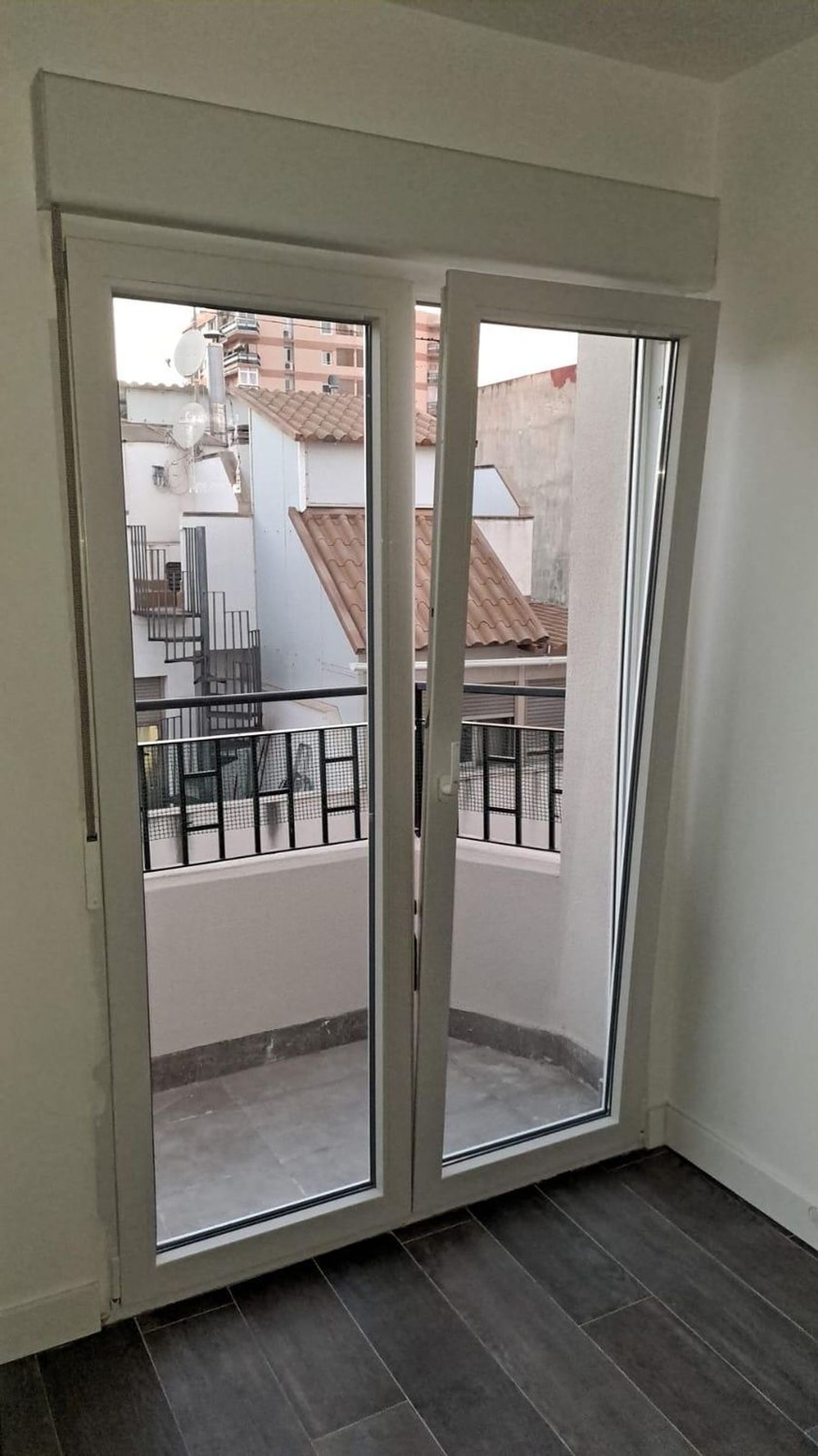 Estudio en Calle de Bernardo López García - Foto 11