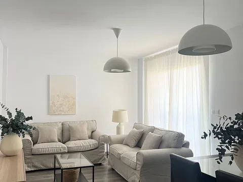 Piso en avenida Juan Sebastián Elcano, 191