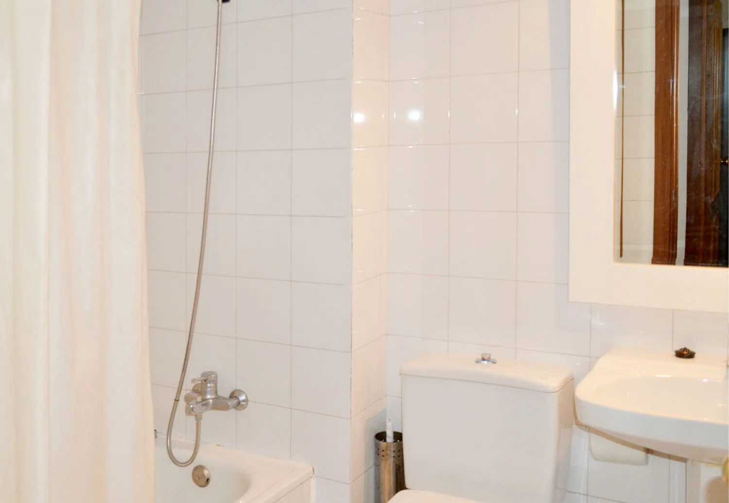 Piso en calle de la Infanta Mercedes, 115 - Foto 6