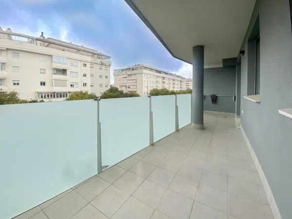 Piso en avenida Jose Manuel Caballero Bonald, 4 - Foto 1