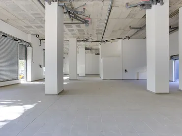 Local comercial en  Ronda d'Europa 22B - Foto 1