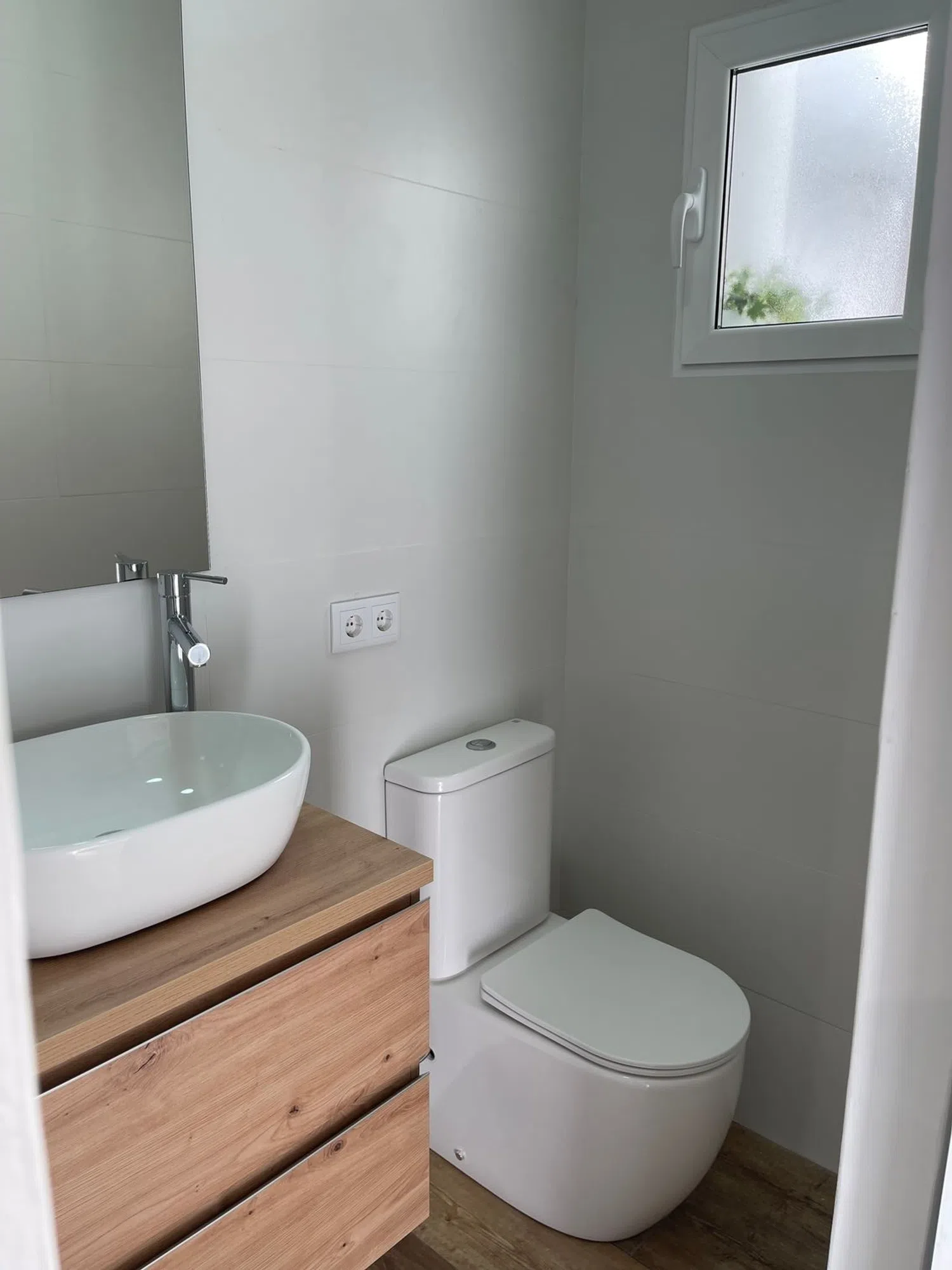 Estudio en calle de la Creu Coberta, 127 - Foto 7