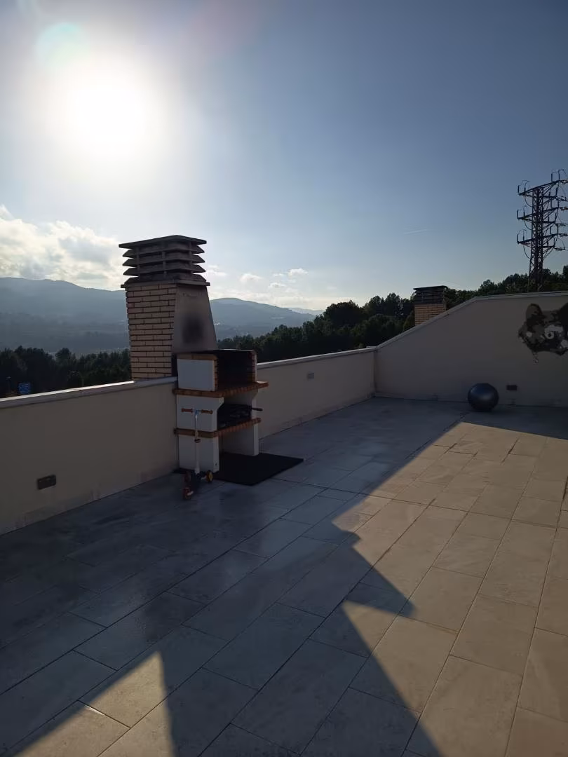 Piso en  Carrer Castellví de Rosanes 17 - Foto 2