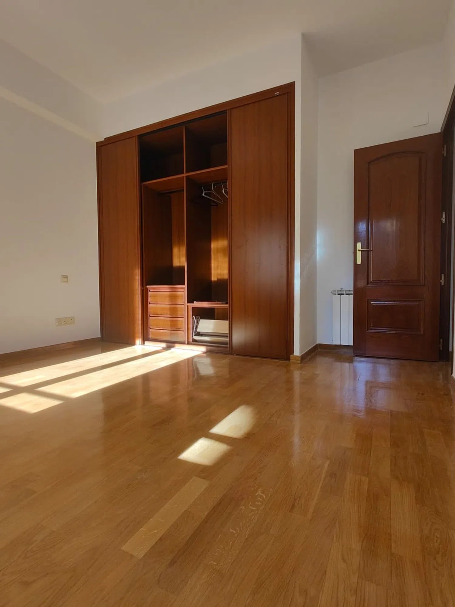 Piso en avenida de la Reina Victoria, 31 - Foto 1