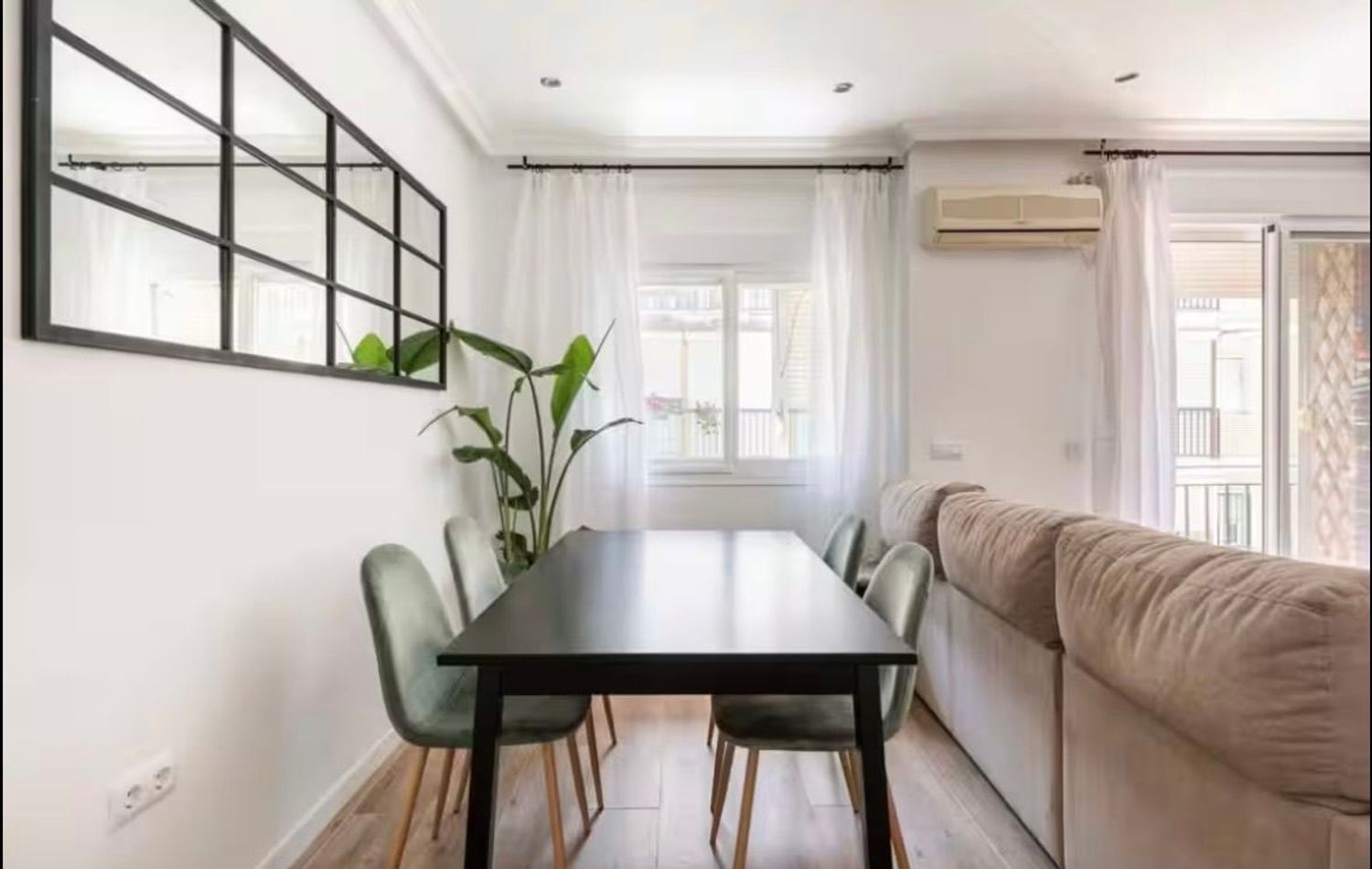 Piso en calle Higuera de la Sierra, 9 - Foto 4