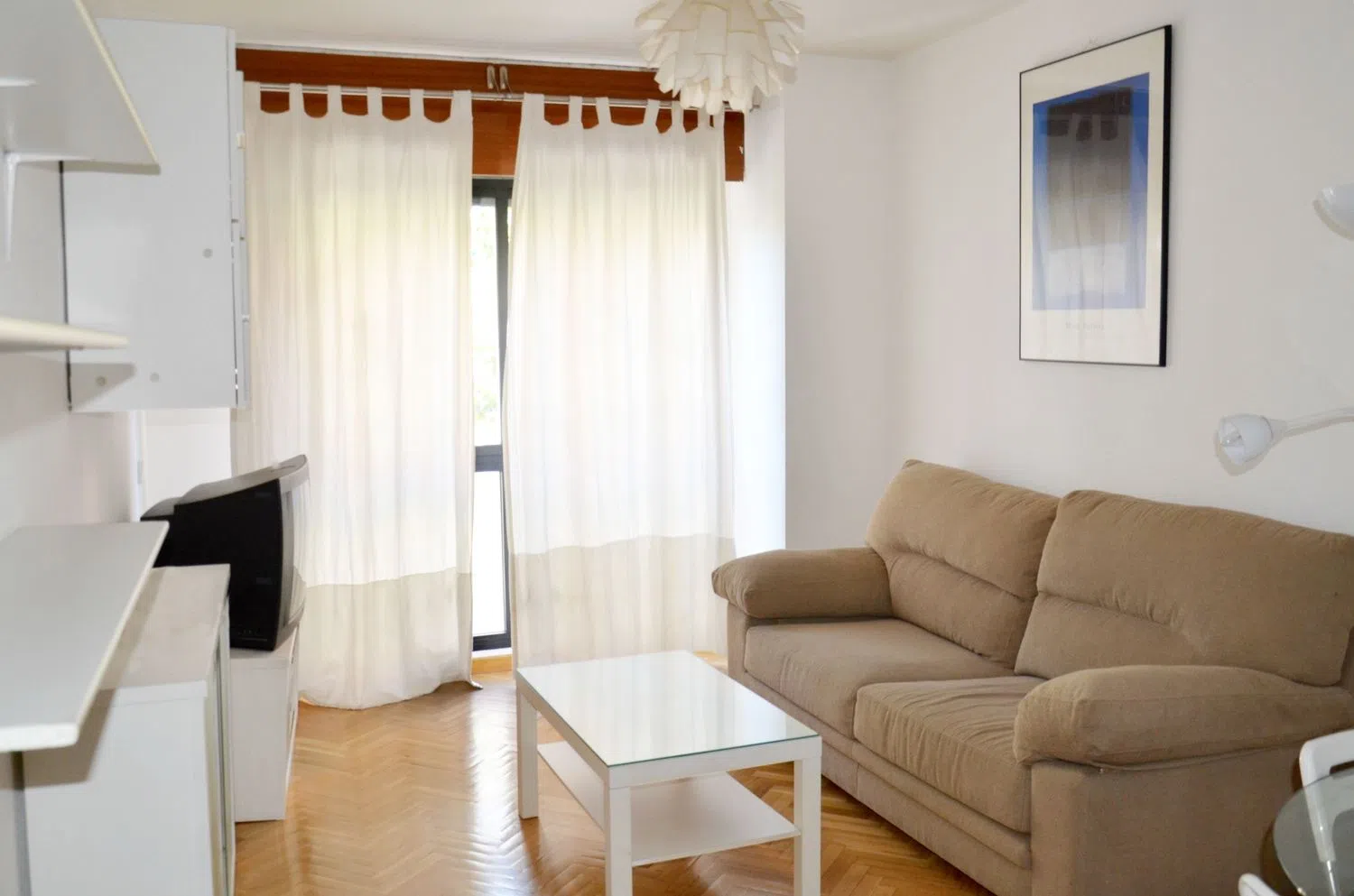 Piso en calle de la Infanta Mercedes, 115 - Foto 2