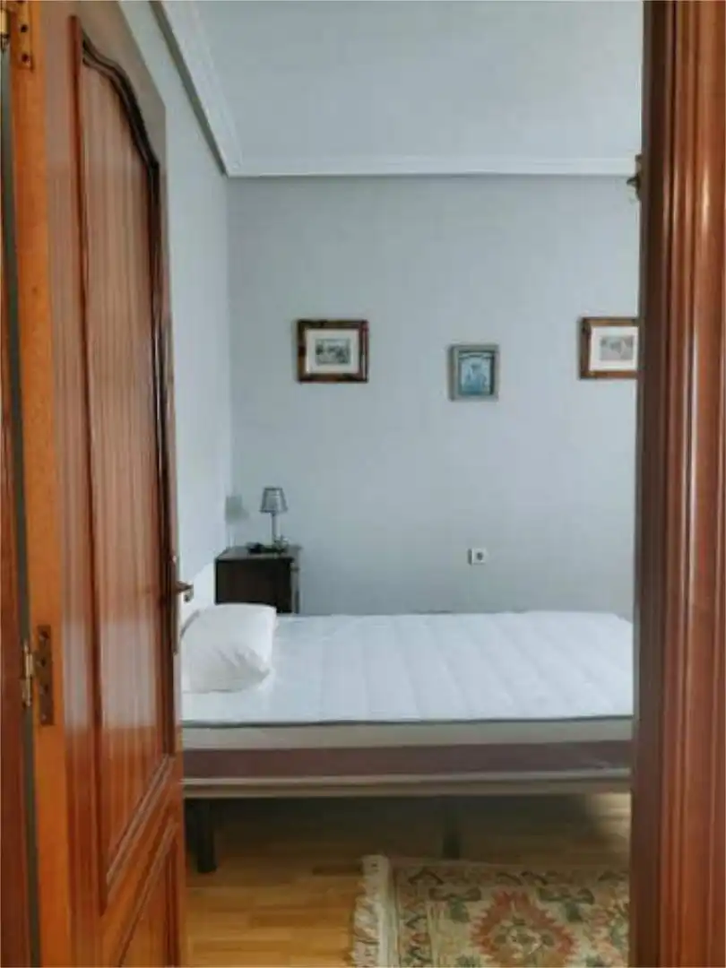 Piso en Valdecilla - Foto 8