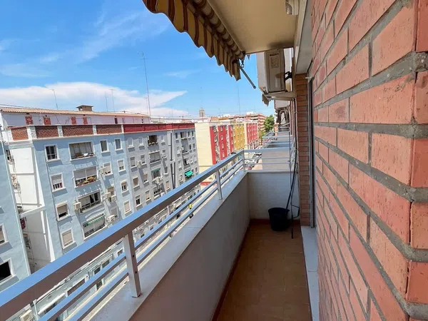 Piso en Calle d'Astúries, 43, Camí Fondo - Foto 2