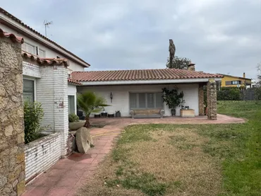 Chalet en  Carrer Pinar de Can Guineu 17 - Foto 3