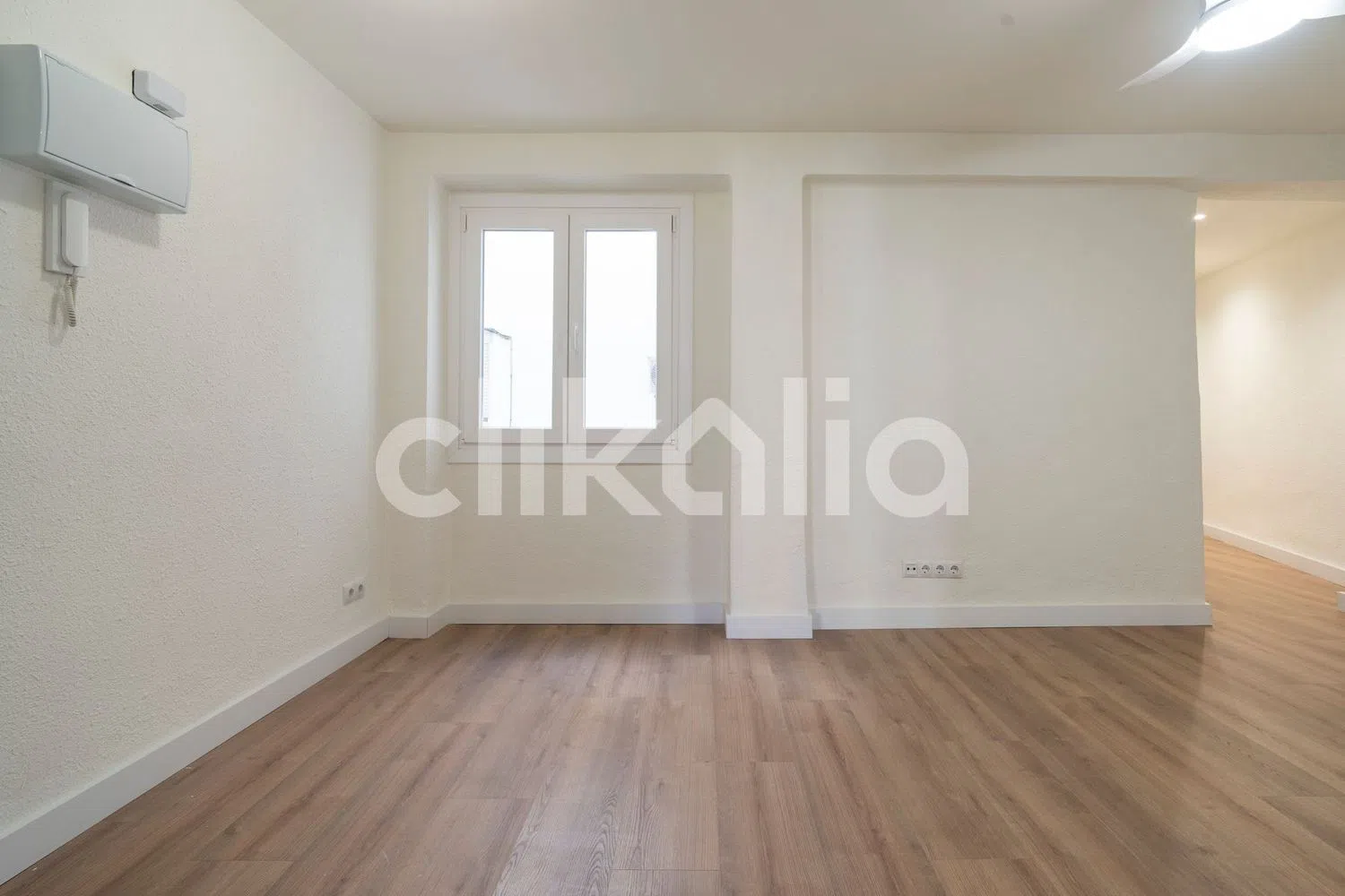 Piso en calle de Salvador Castillo - Foto 2