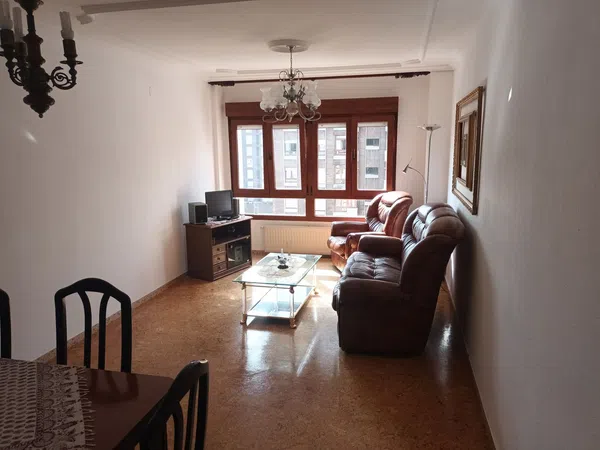 Piso en Calle Puerto de Tarna, 2, Polígono - Foto 1
